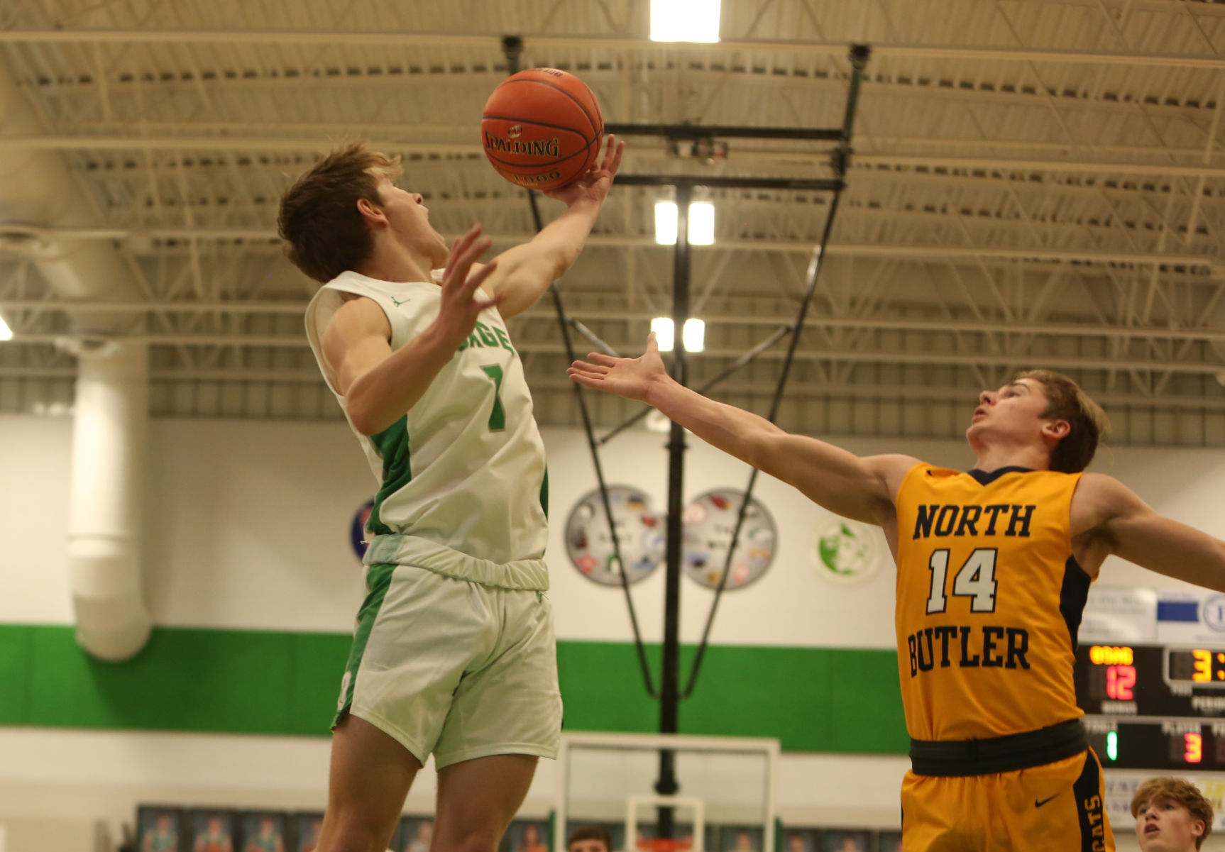 Osage boys basketball vs North Butler - Oberfoell